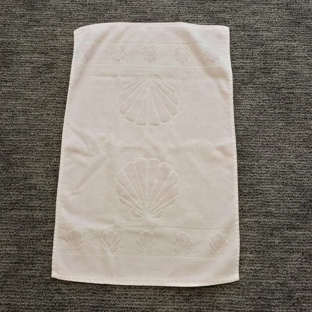 VTG Cannon Large Hand Towel Sea Shell‎ Pink Cotton